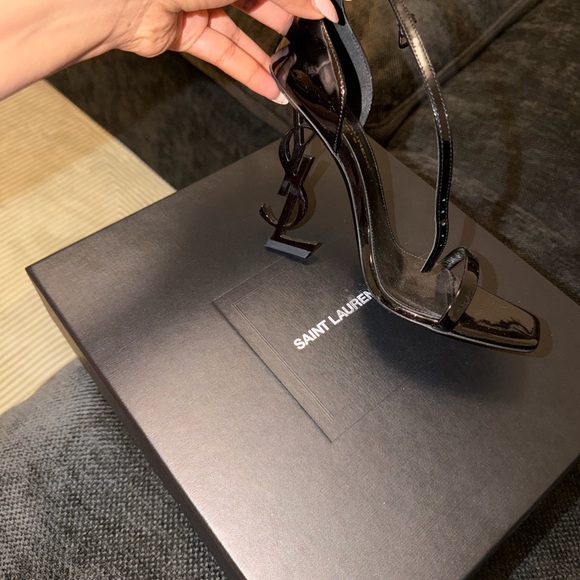Saint Laurent Glossy Black YSL Logo Sandals - Picture 1 of 3